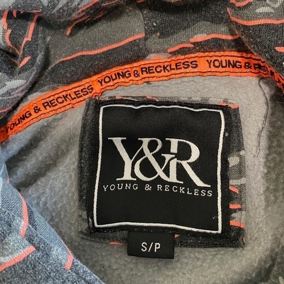 YOUNG and Reckless Los Angeles hoodie size small - Picture 6 of 9